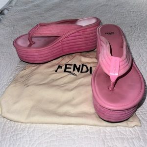 Fendi bubblegum pink suede pumps 6.5